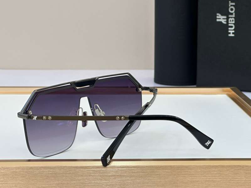 Picture of Hublot Sunglasses _SKUfw51975206fw